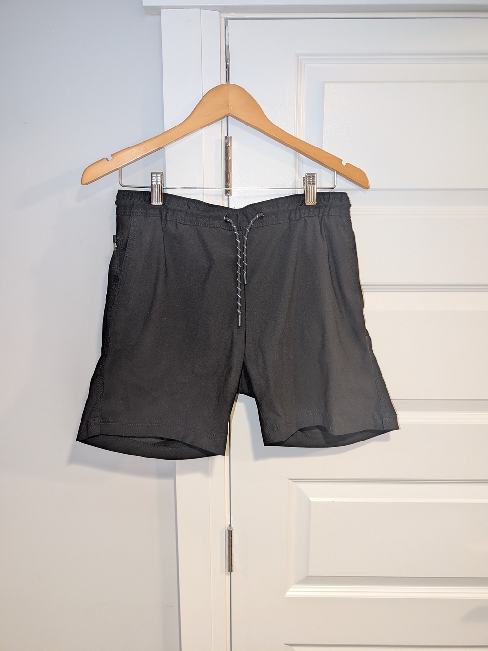 Men's Black Athletic Drawstring Hybrid Shorts